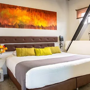 Wess Hotel
