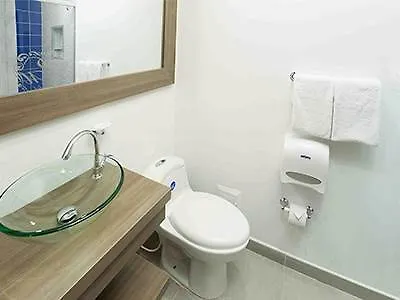Aw Hotel Plaza Miranda 3*, Bogota