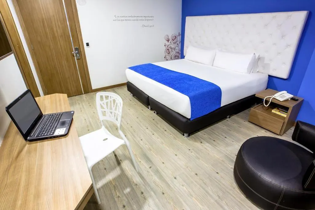 Aw Hotel Plaza Miranda Bogota